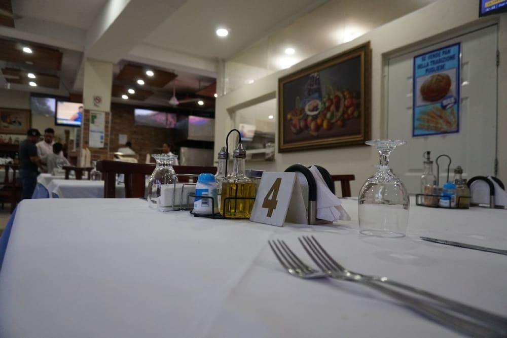 Hotel Restaurant Hamilton Boca Chica Zewnętrze zdjęcie